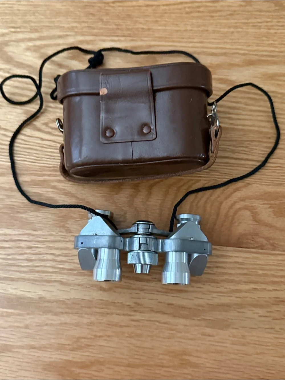 BUSHNELL 6x15 Compact Silver Binoculars with Brown Leather Case